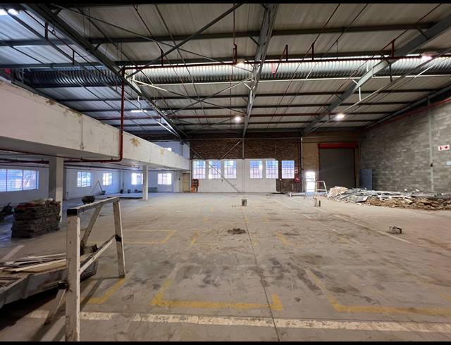 728M² WAREHOUSE TO LET IN KYA SANDS